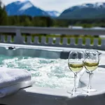 Rundhaug Gjestegard 2* Malsnes