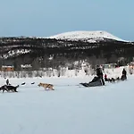 Rundhaug Gjestegard 2* Malsnes