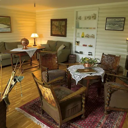 Hotel Rundhaug Gjestegard