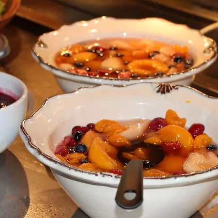 Rundhaug Gjestegard 호텔