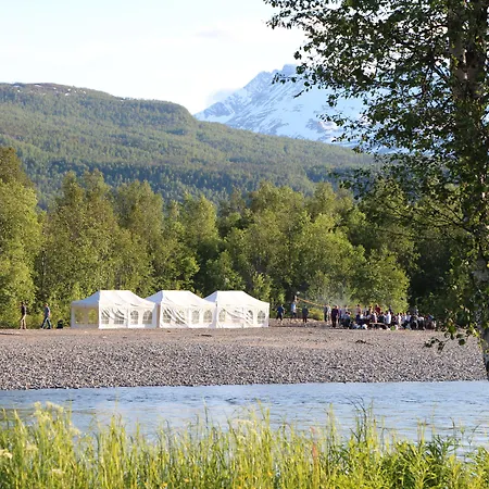 Rundhaug Gjestegard 호텔